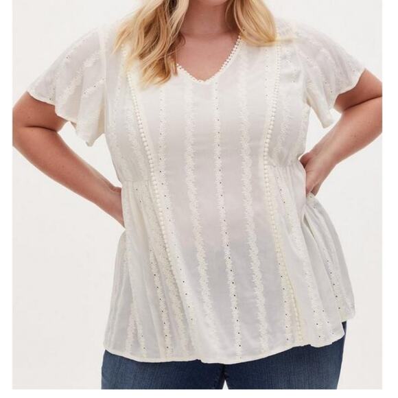 torrid Tops - Torrid Ivory Eyelet Embroidered Blouse Size 1